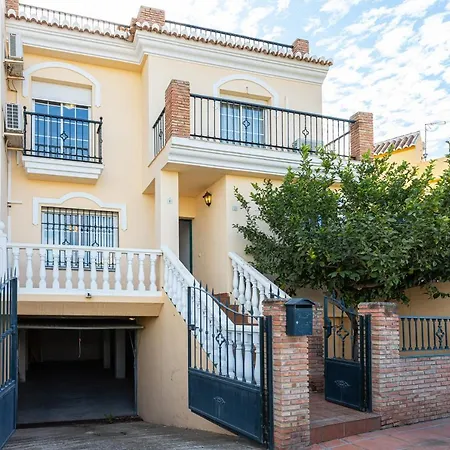 Alada Vila *