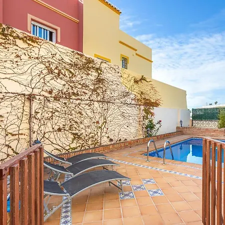 Alada Vila